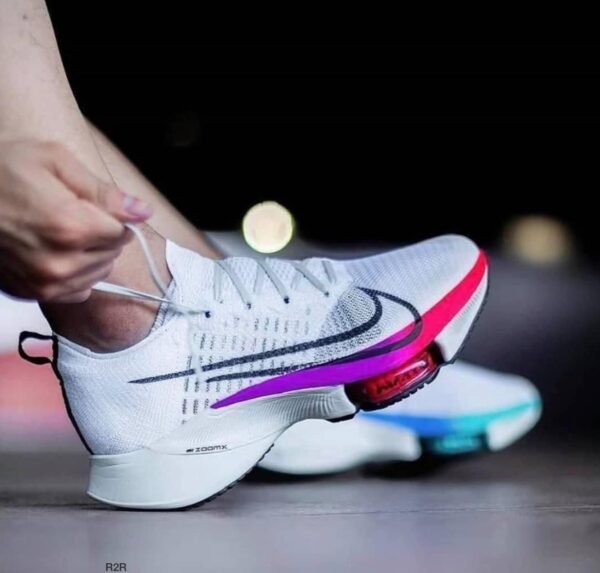 Nike Air Zoom Tempo Next %