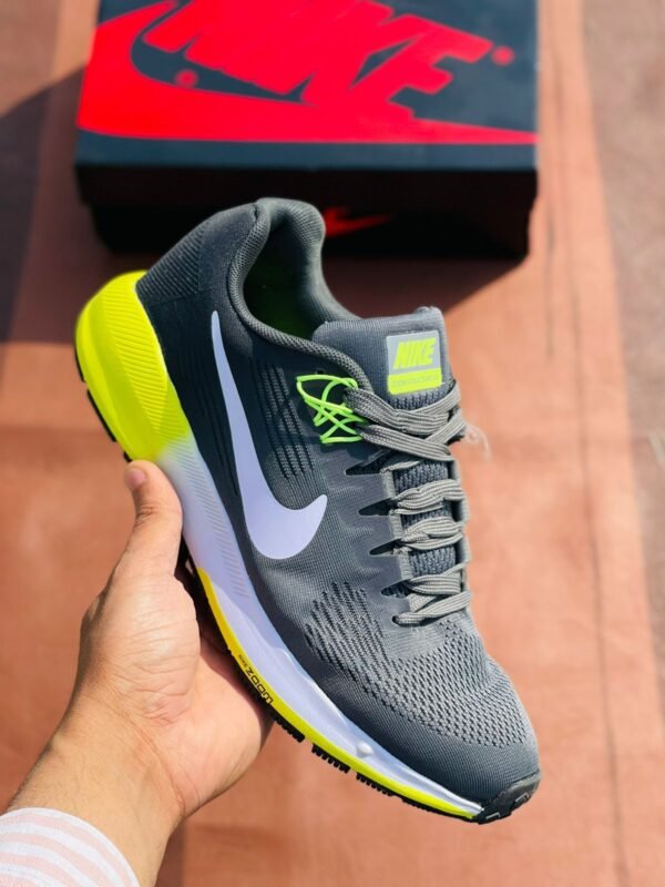 Nike Zoom Structure 21